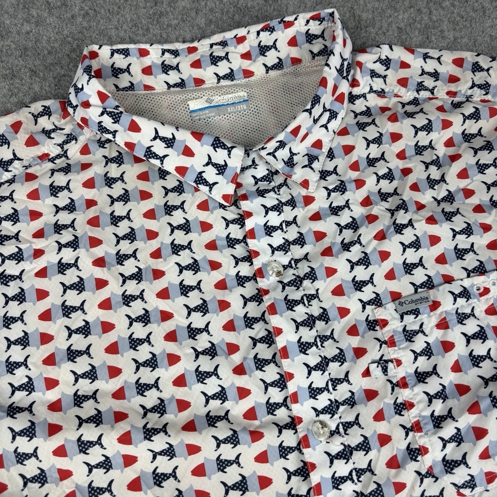 Columbia PFG Fishing Shirt Mens 2XL Red White Blue All Over Print Fish Outdoors